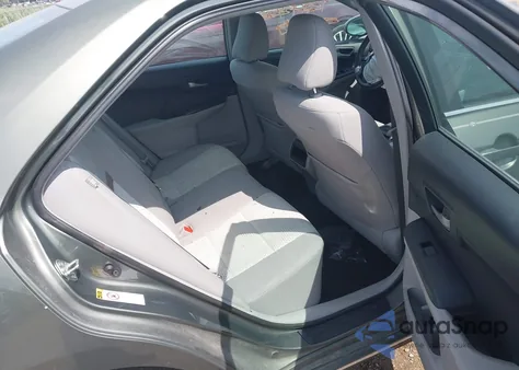 2013 Toyota Camry Le z USA, uszkodzony, nr VIN 4T1BF1FK8DU718850